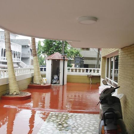 Prince Guest House Visakhapatnam Buitenkant foto